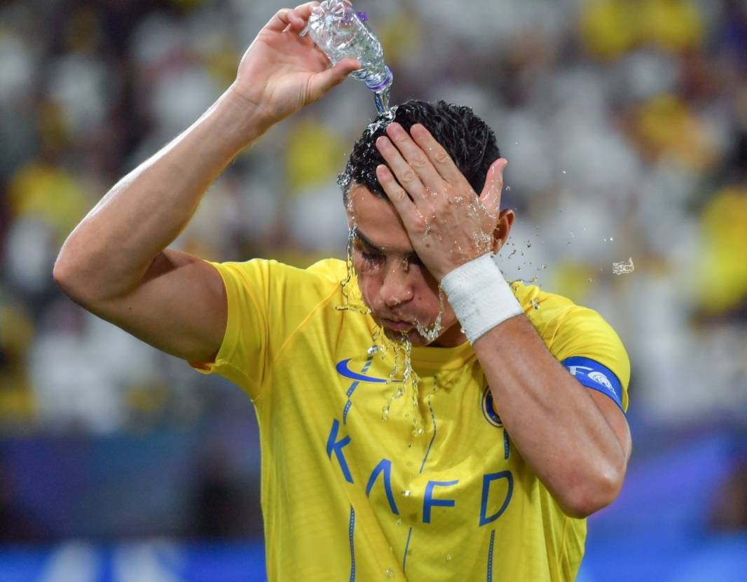 九游体育入口-孙颖莎倒地爆冲得分引全场沸腾