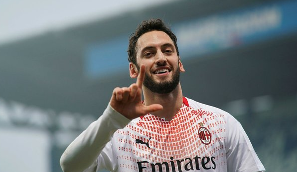 九游体育娱乐-关于AC米兰迎英超关键赛；赛后官宣签约；球迷炸锅；心理建设被强调的信息