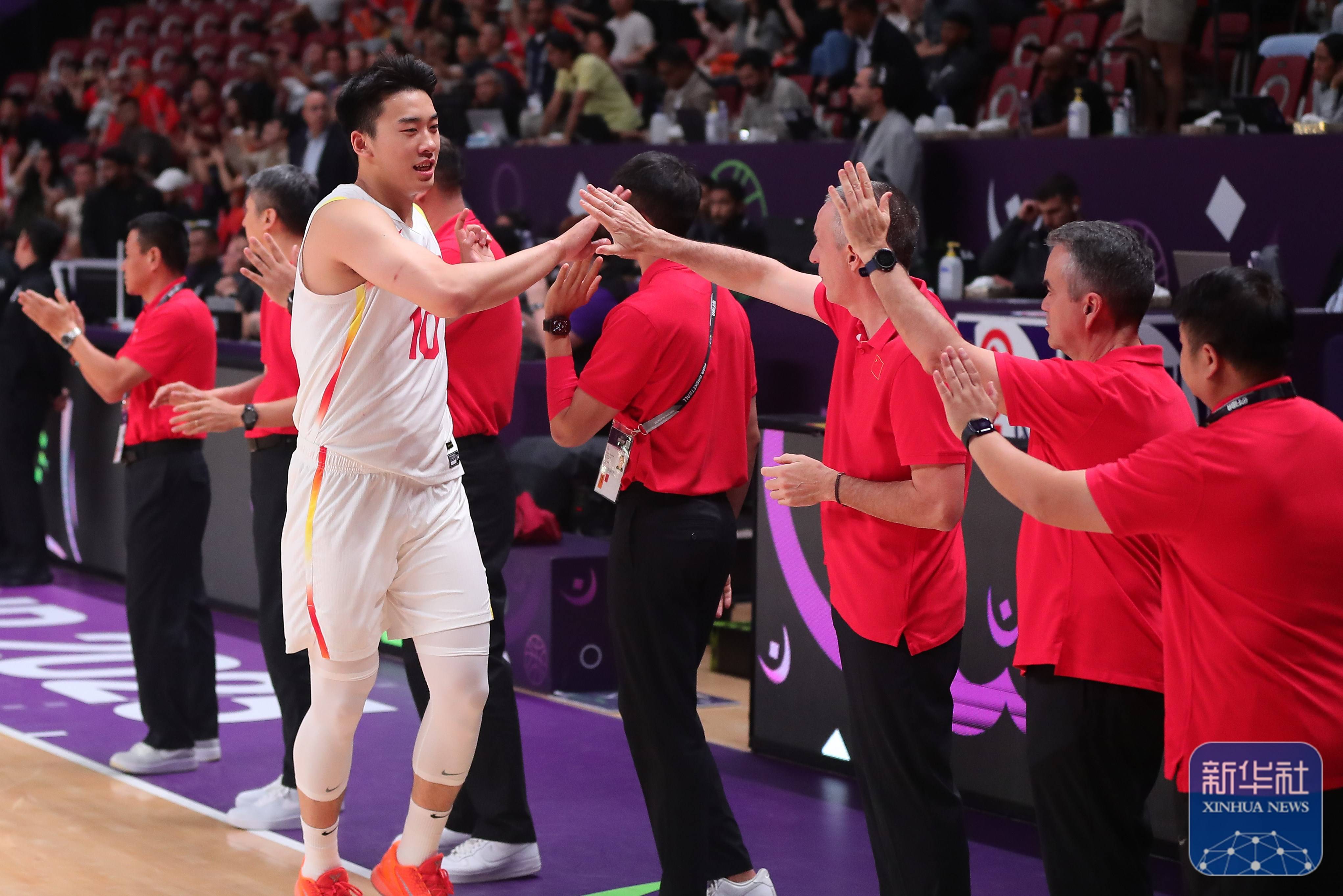 九游体育娱乐-包含北京国安迎欧篮联关键赛；集结日内部沟通；赛场秩序良好；纪律约束更严格的词条